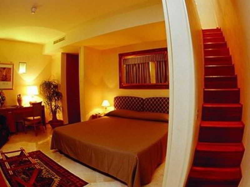 Hotel Rome Airport
